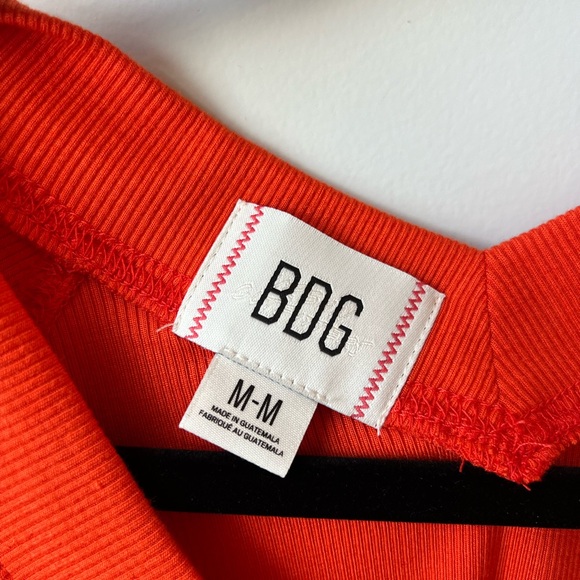 Urban Outfitters BDG V Neck - Size Medium - Picture 4 of 4